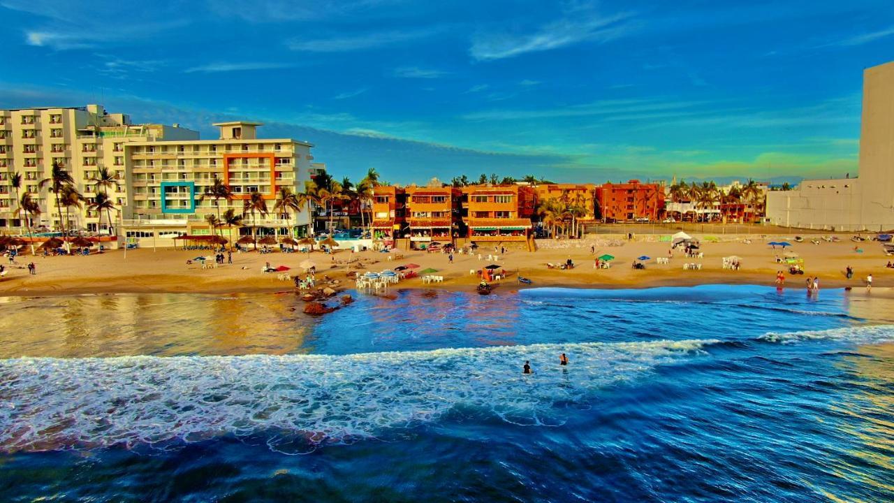 Playa Suites Mazatlán Zimmer foto